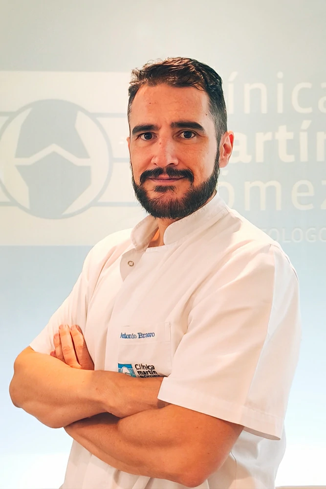 Dr Antonio Bravo